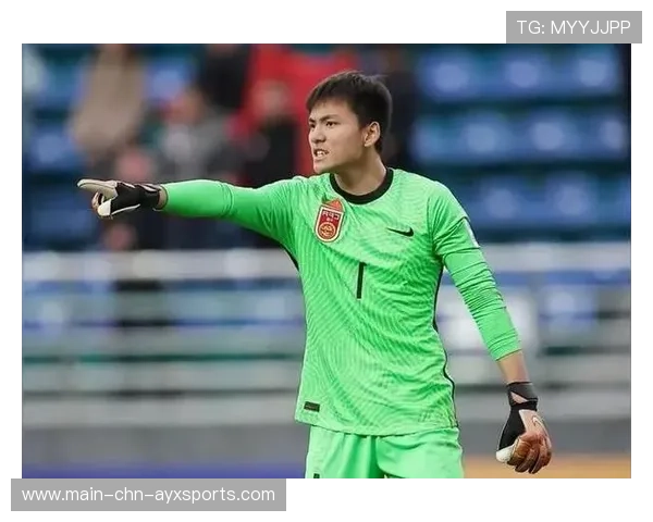 李昊单场多次扑救稳住局势——门线上的定海神针