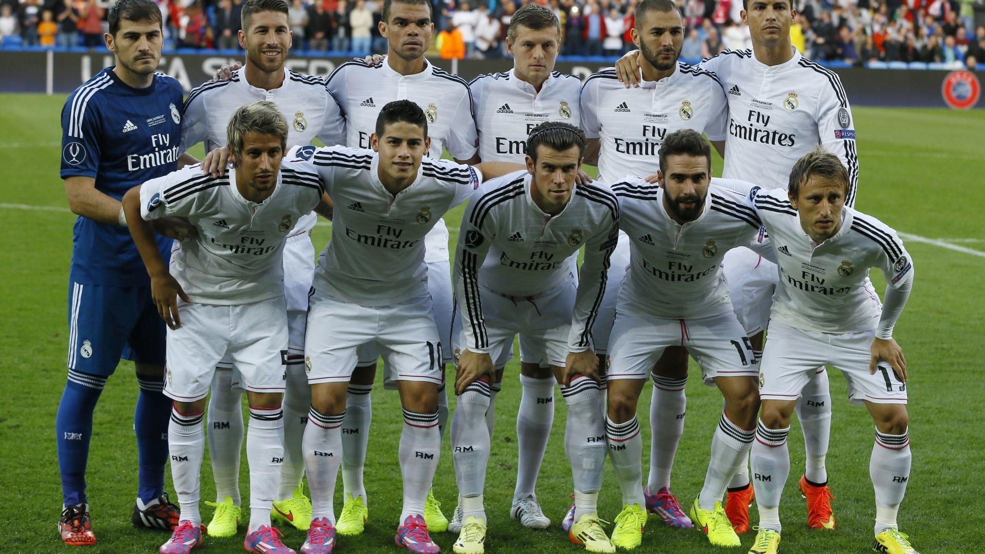 世界体操新人王国际赛摘金返国受欢迎，世界体操协会会长